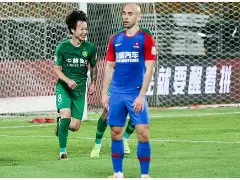 国安传射建功，多特蒙德新星横空出世，场边球探频频记笔记